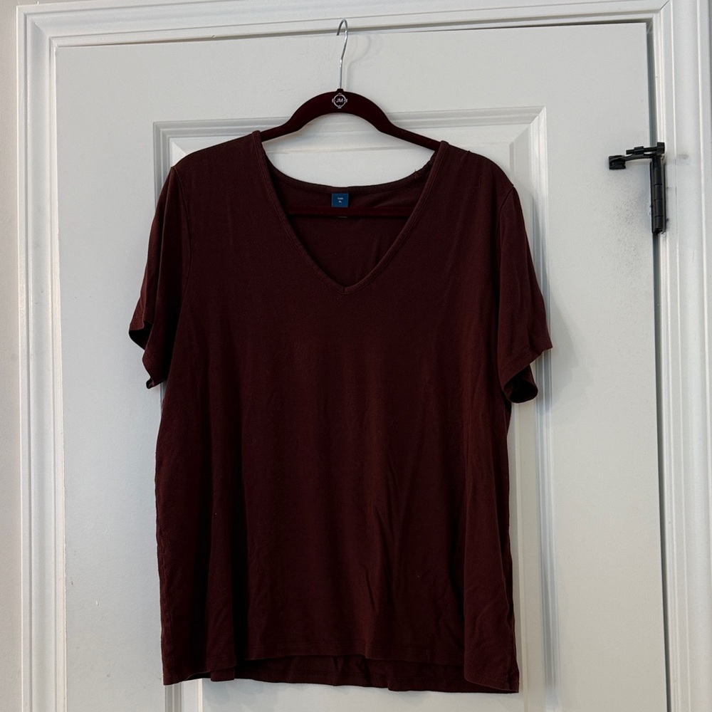 Old Navy Women's V-Neck Short Sleeve Top - Maroon